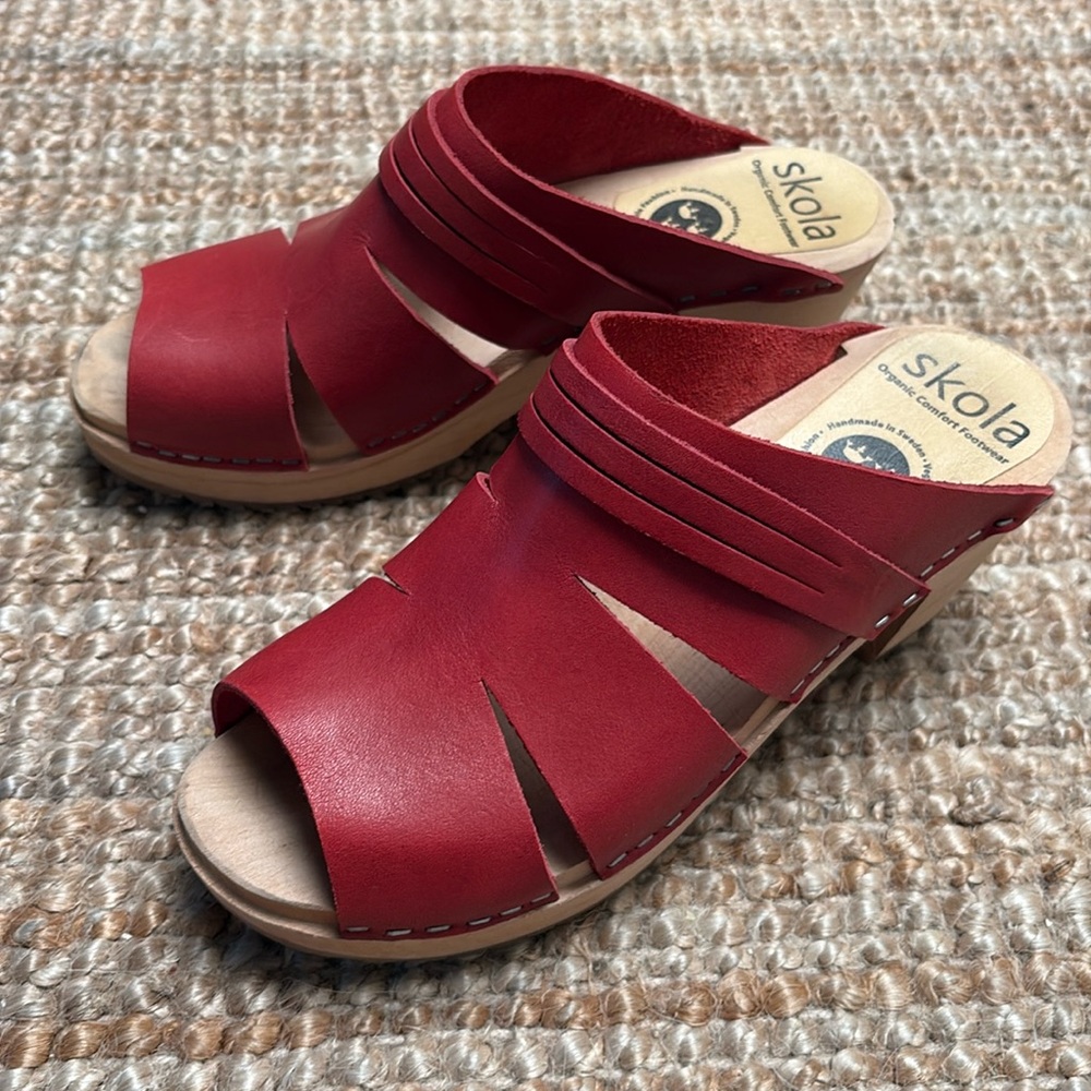 Skola Red Leather Open Toe Clogs